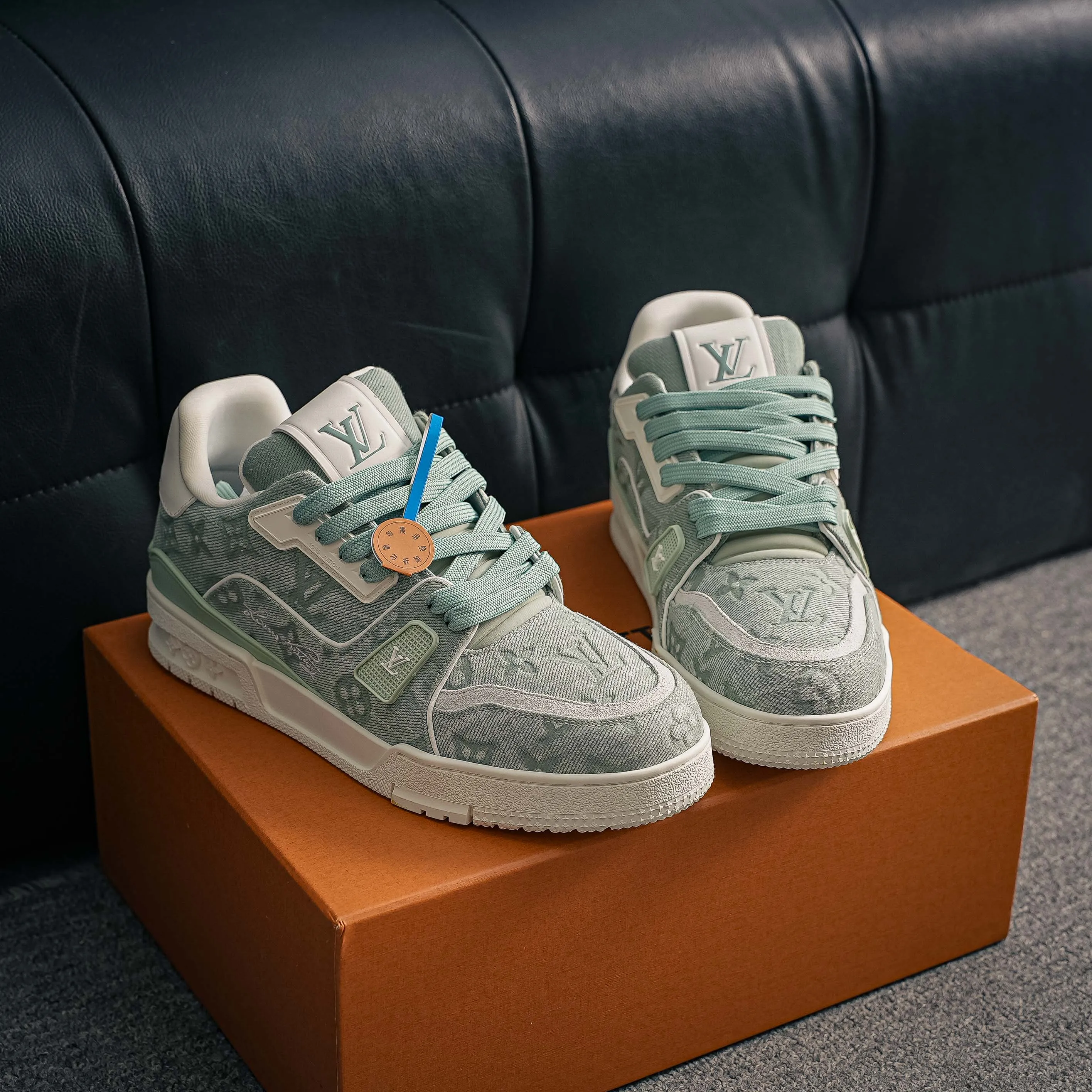 # LV tilted ， Shoes，Sneakers， Shoes，Skate Shoes~~ Sneakers， LV Shoes ， Cushioning TPU Vuitton ，